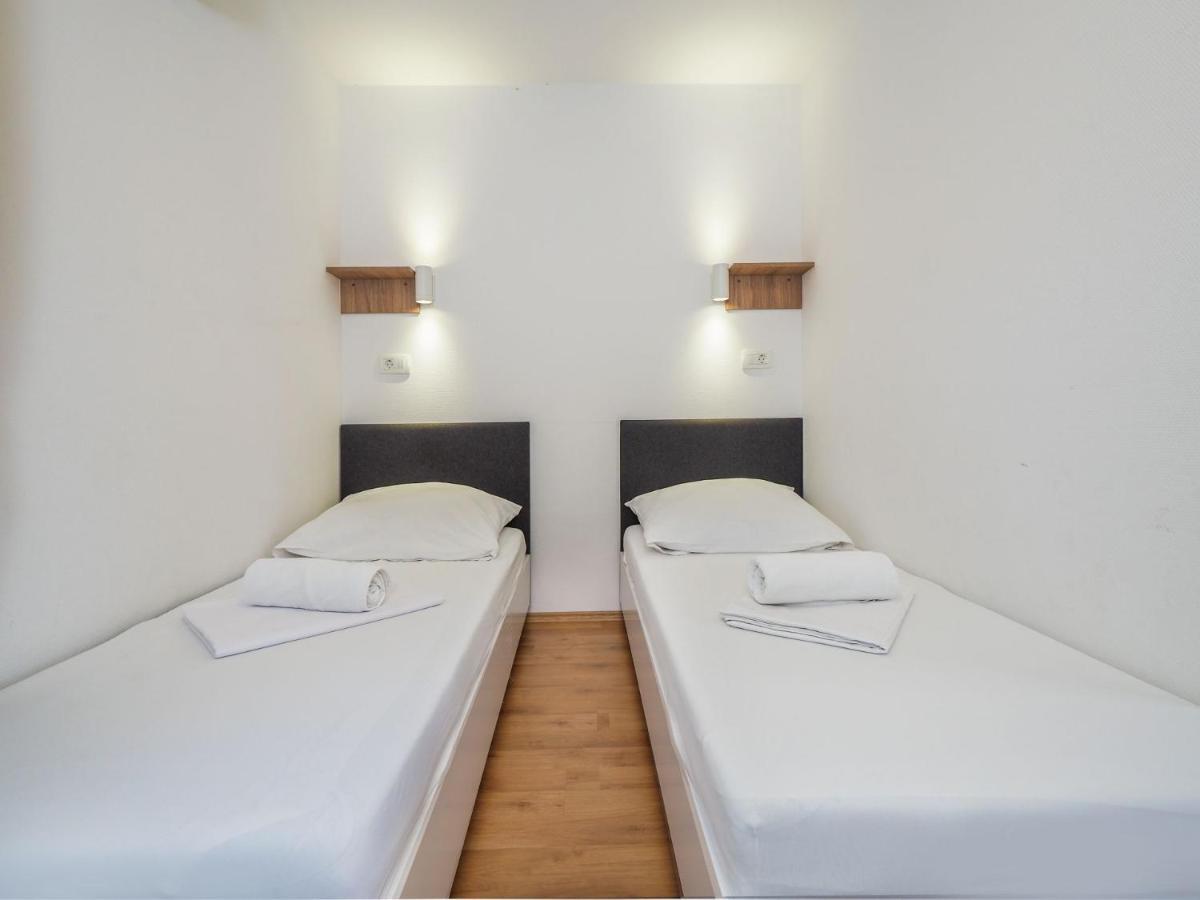 Mediteran Travel Mobile Homes Trogir - Ciovo Arbanija Exteriör bild